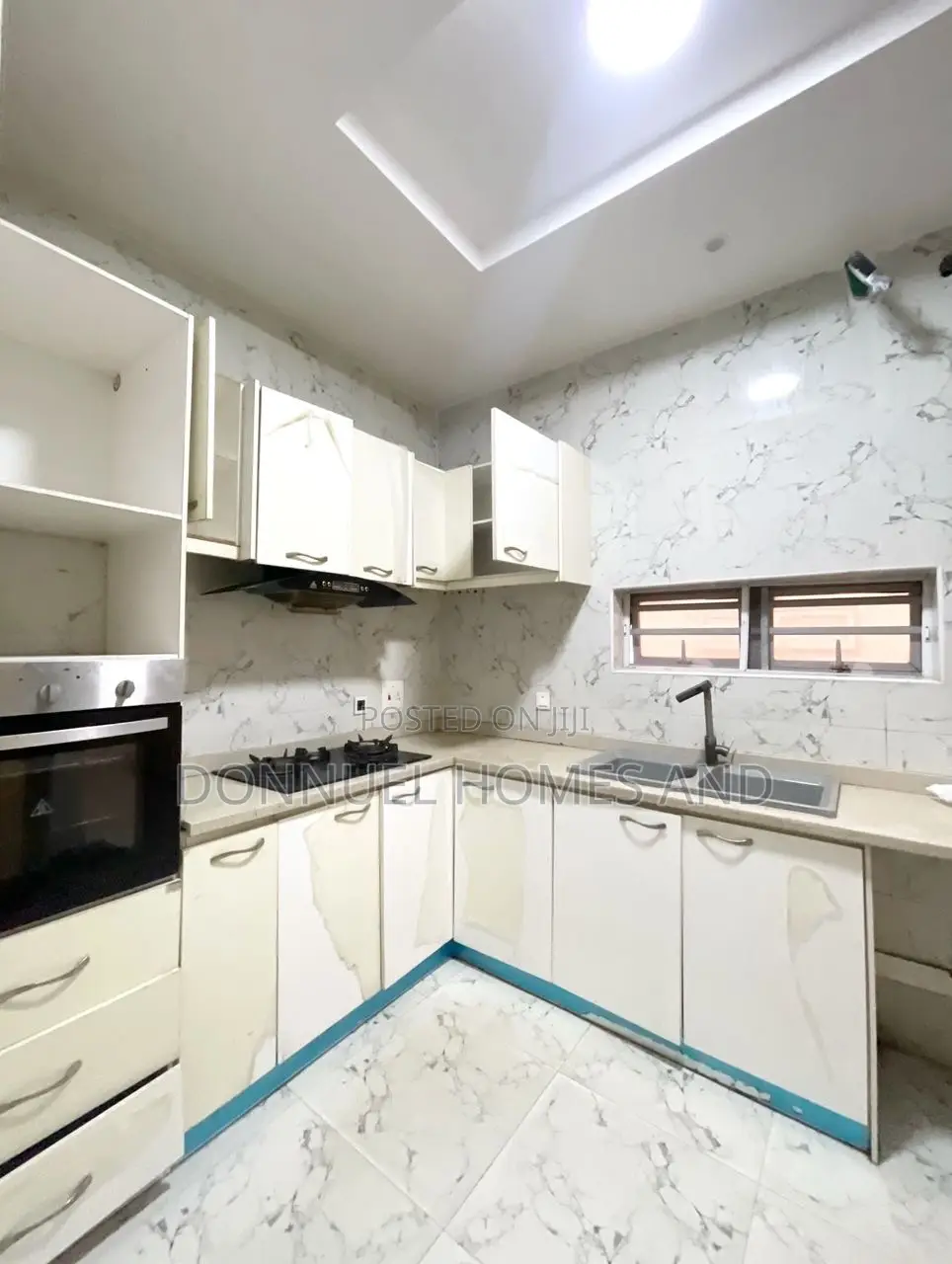 4bdrm Duplex in Lekki Expressway for rent