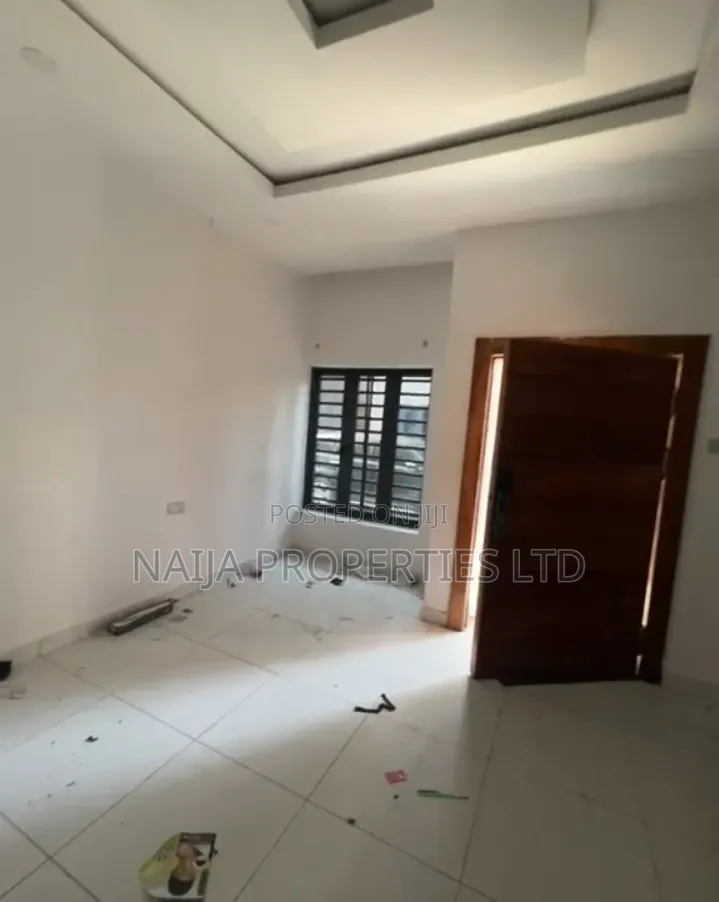 Mini Flat in Agungi for rent