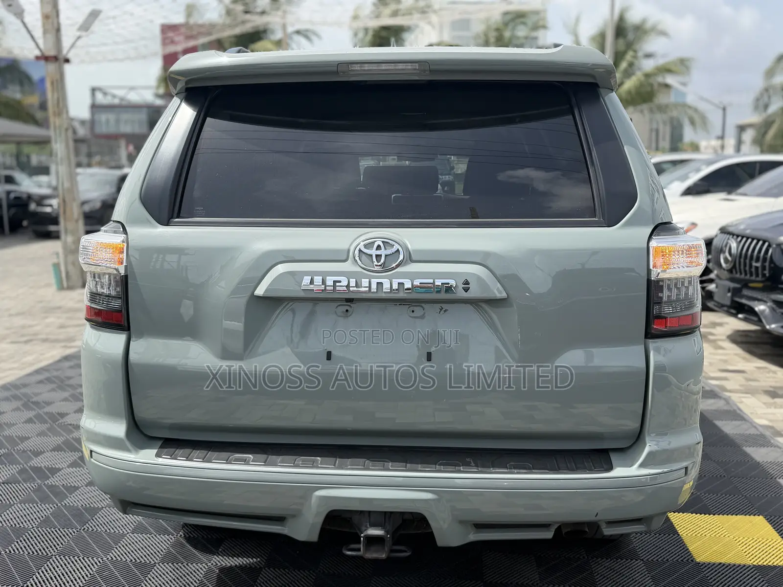 Toyota 4-Runner TRD Sport 2WD 2023 Maroon