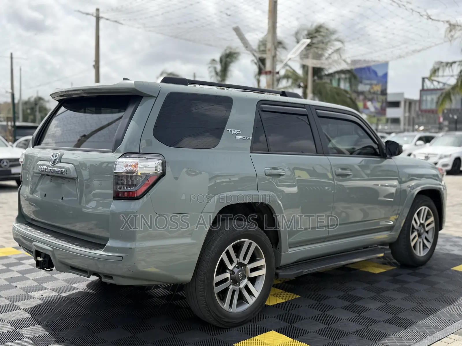 Toyota 4-Runner TRD Sport 2WD 2023 Maroon