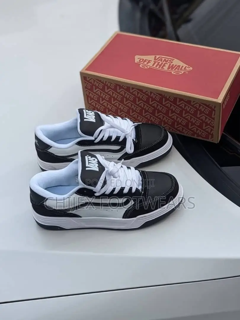 Luxury Vans Hylane Black White