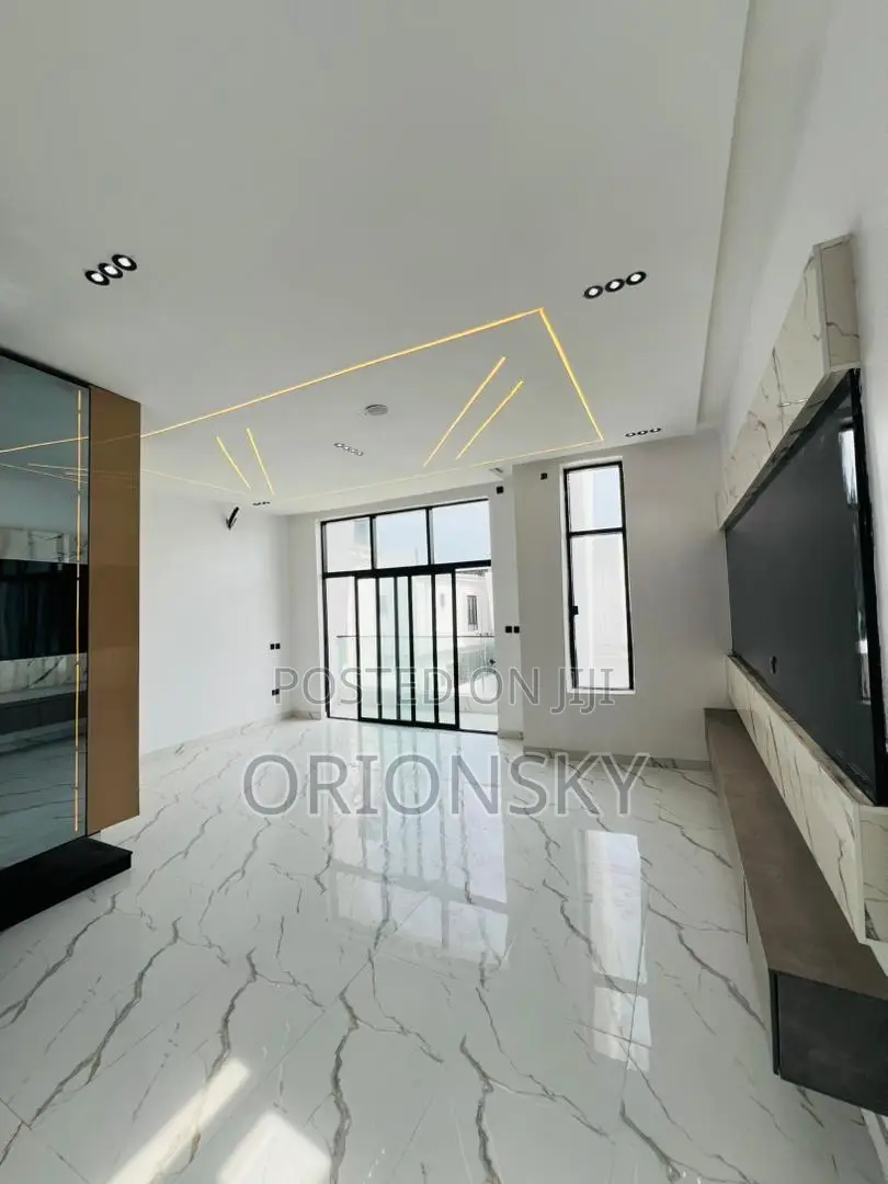 Furnished 5bdrm Duplex in Orchid, Lekki Phase 2 for sale
