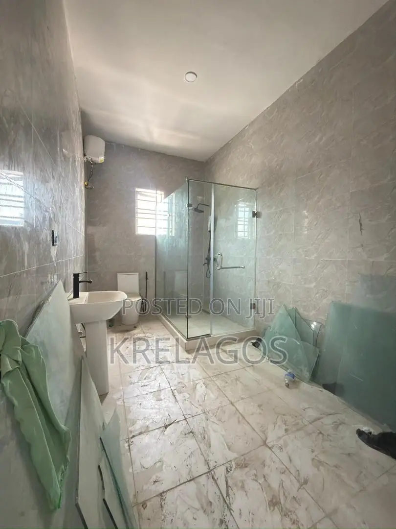 4bdrm Duplex in VGC / Ajah for sale