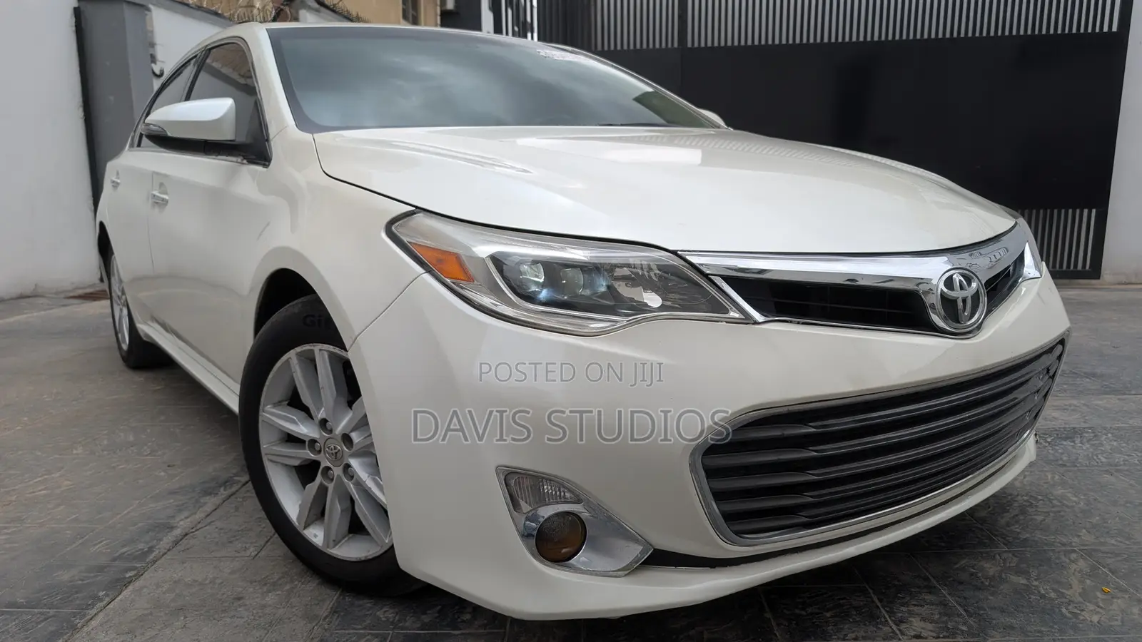 Toyota Avalon XLE 4dr Sedan (3.5L 6cyl 6A) 2014 White