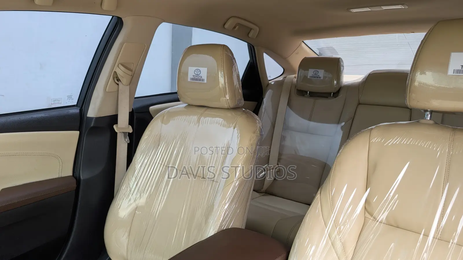 Toyota Avalon XLE 4dr Sedan (3.5L 6cyl 6A) 2014 White