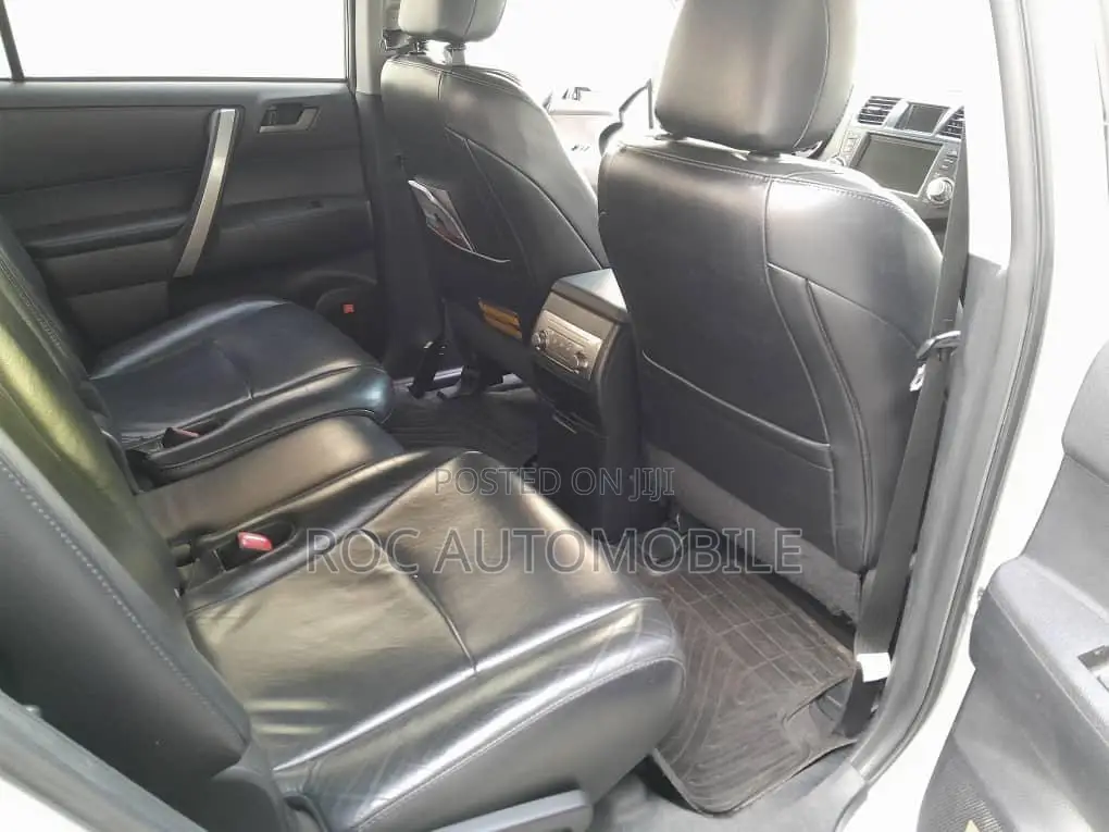 Toyota Highlander 2012 Gray