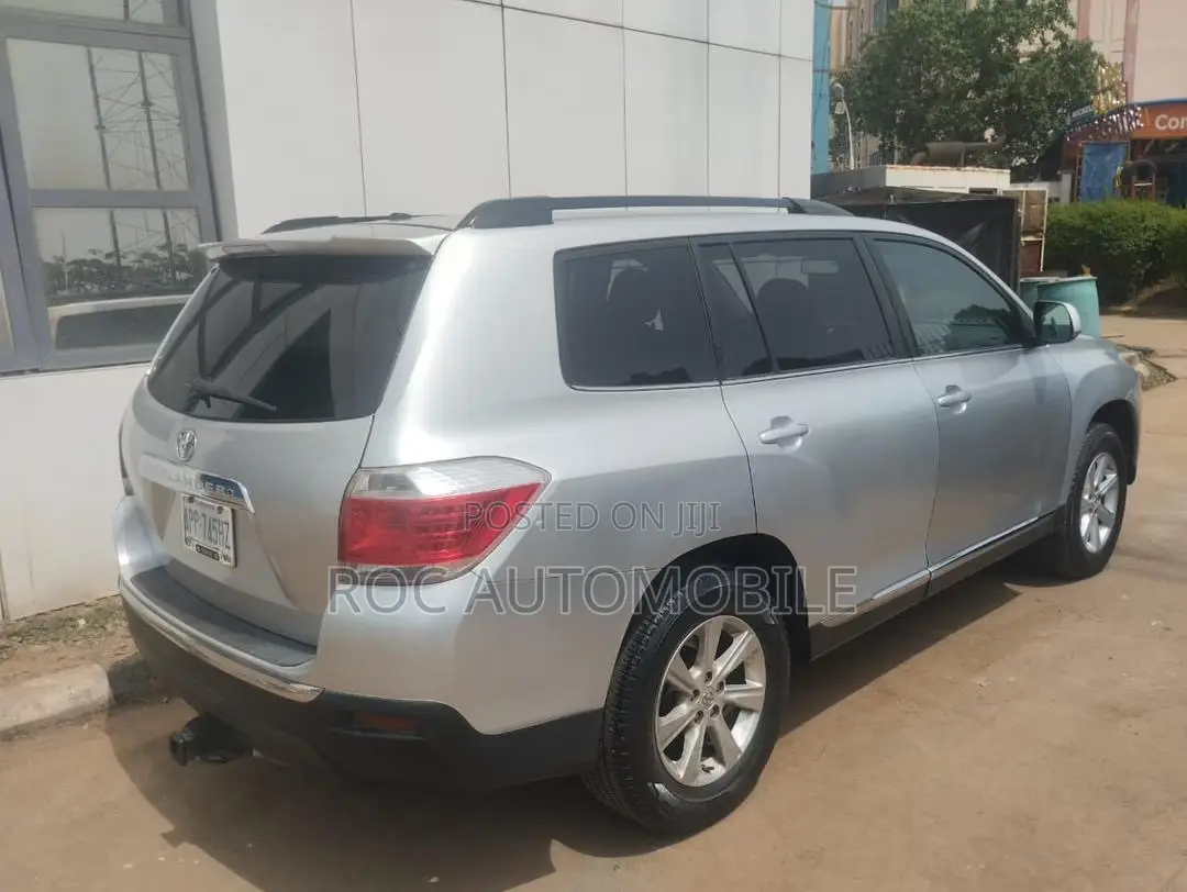Toyota Highlander 2012 Gray