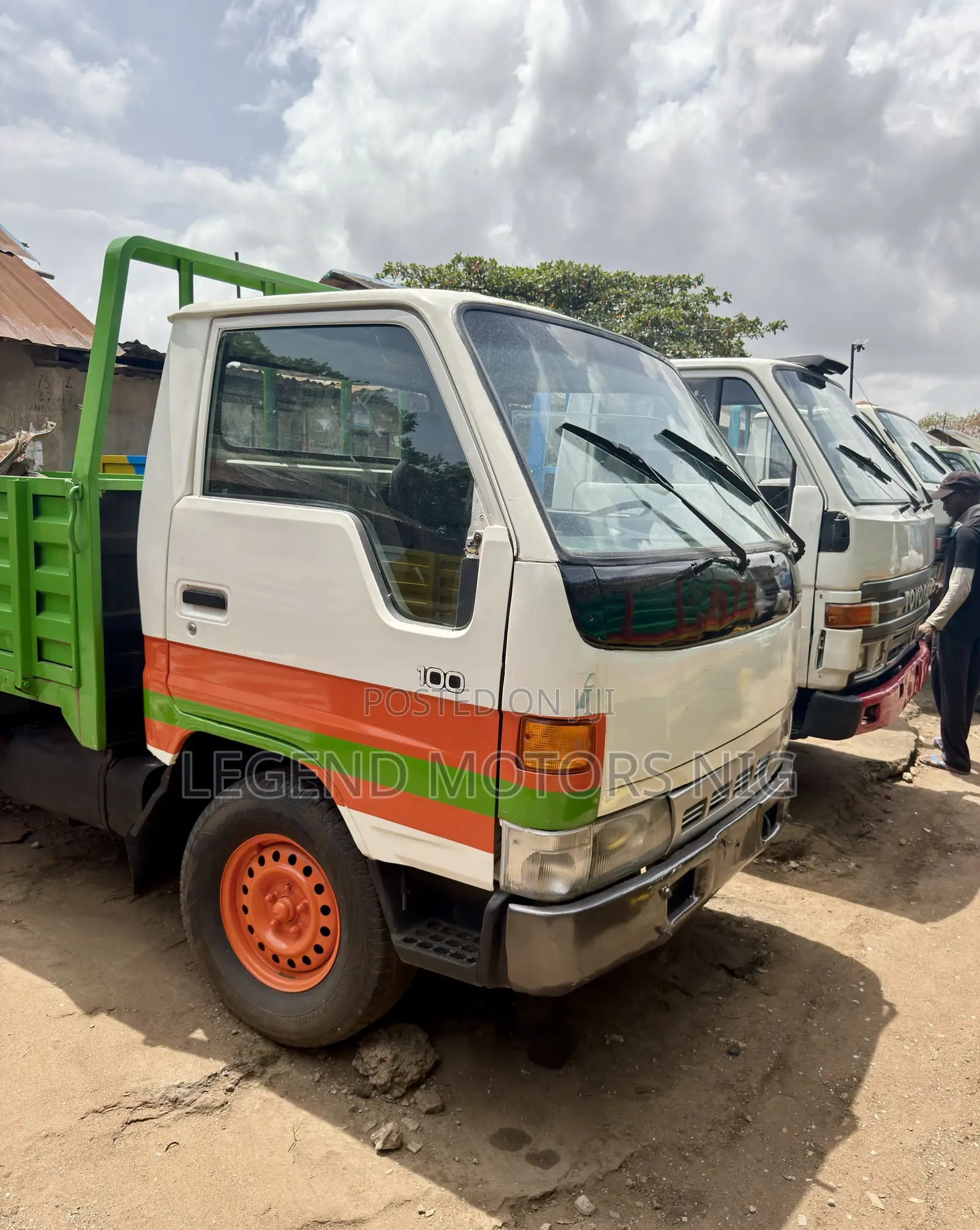 Toyota Dyna 100 Petrol Engine 2y Rigid Truck