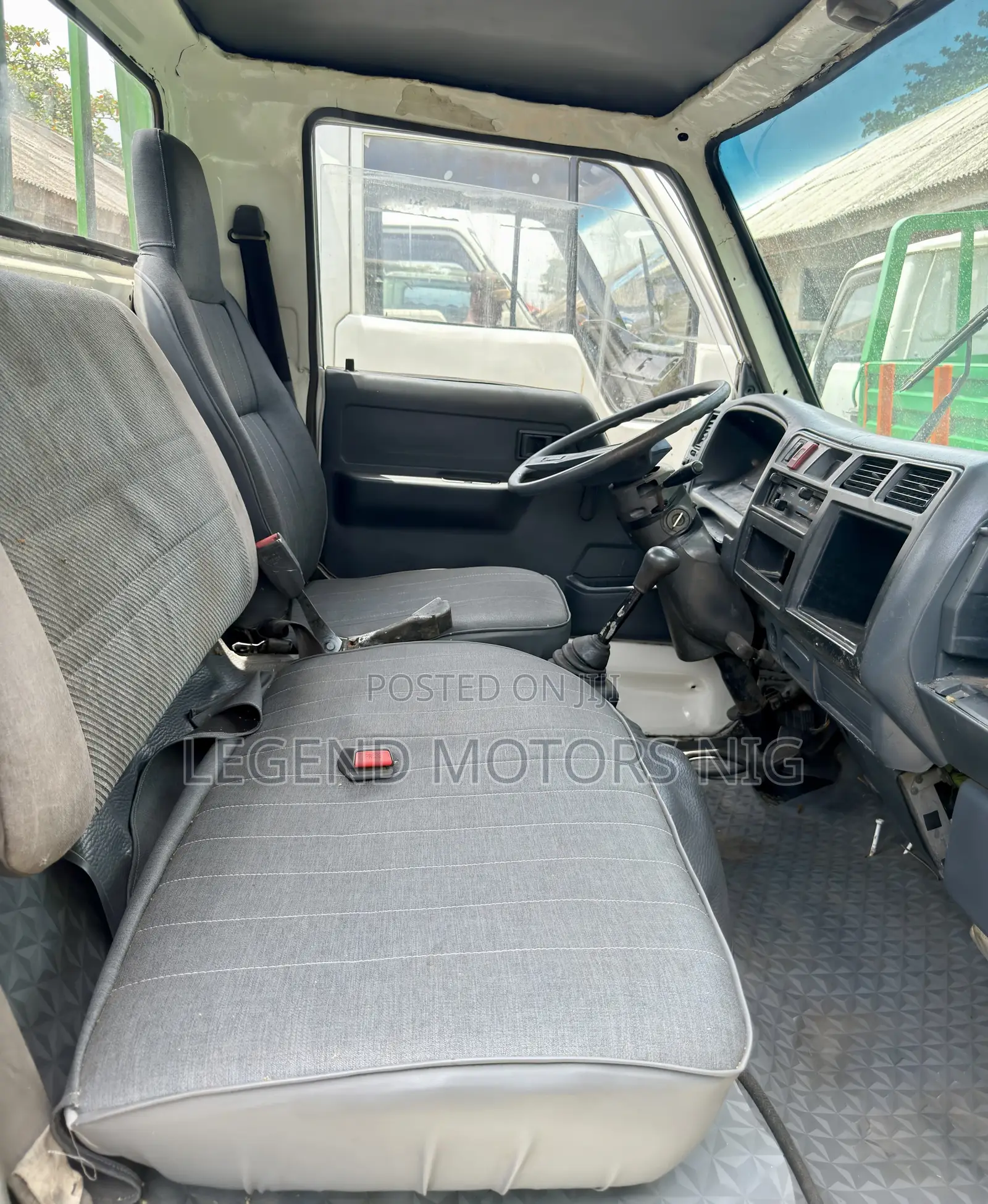 Toyota Dyna 100 Petrol Engine 2y Rigid Truck