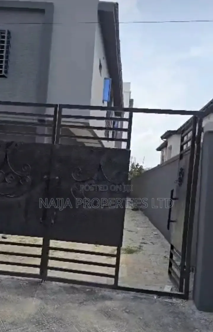 Mini Flat in Lekki Conservation, Chevron for rent