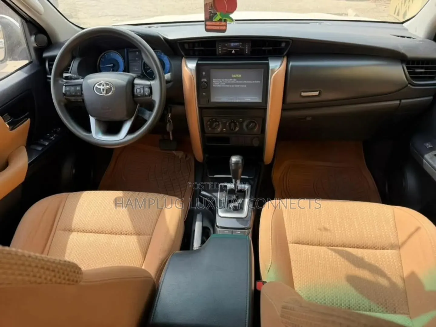 Toyota Fortuner 2023 White