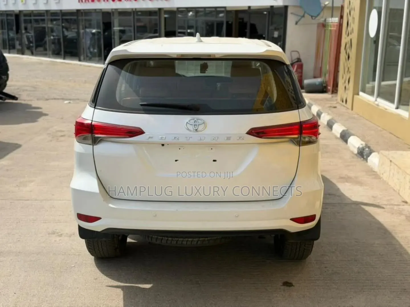 Toyota Fortuner 2023 White