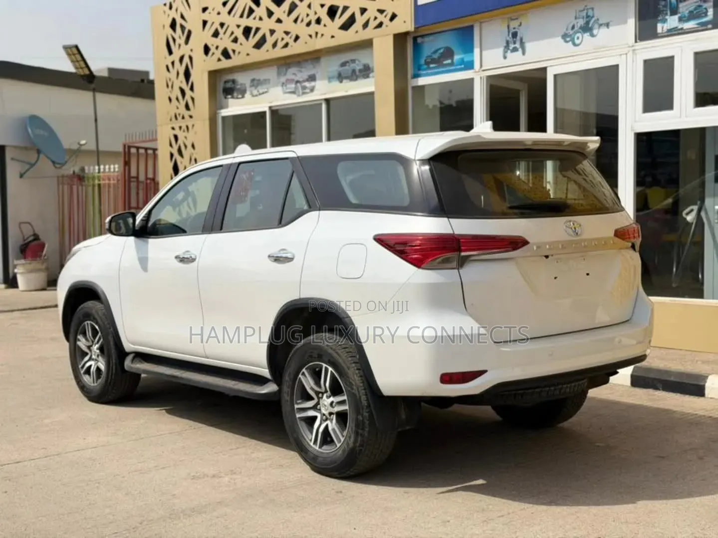 Toyota Fortuner 2023 White