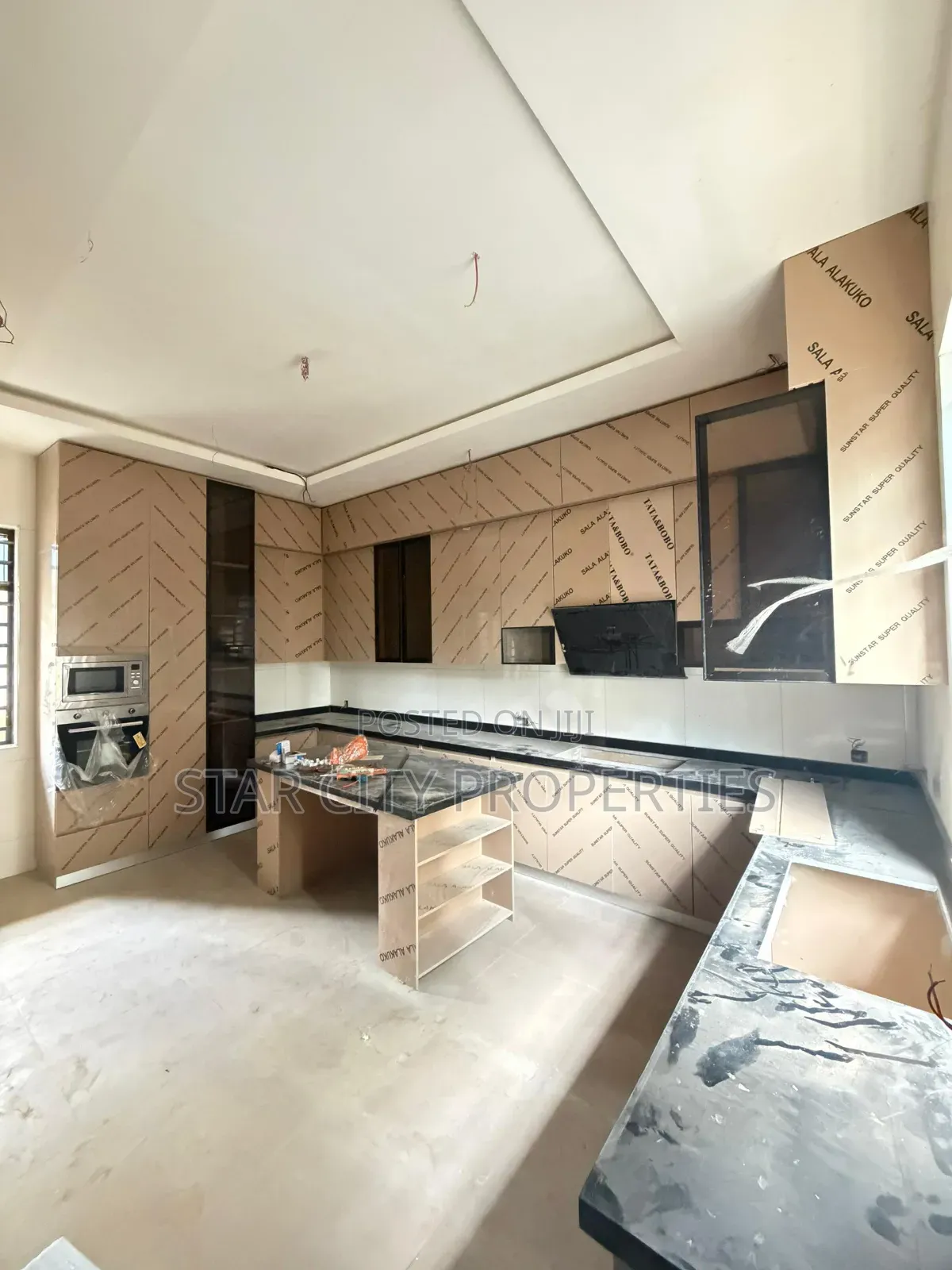 5bdrm Duplex in Omole 1 for sale