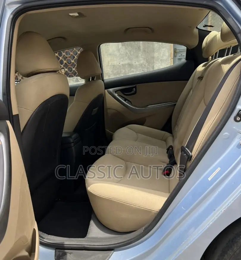 Hyundai Elantra 2011 Blue