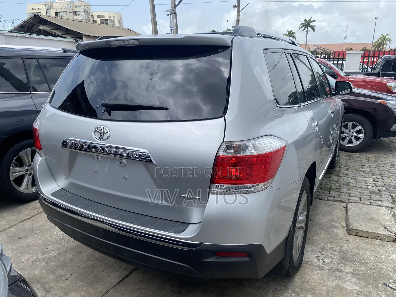 Toyota Highlander Limited 2012 Silver