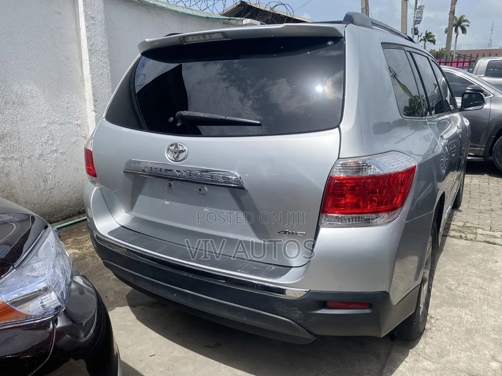 Toyota Highlander Limited 3.5l 4WD 2013 Silver