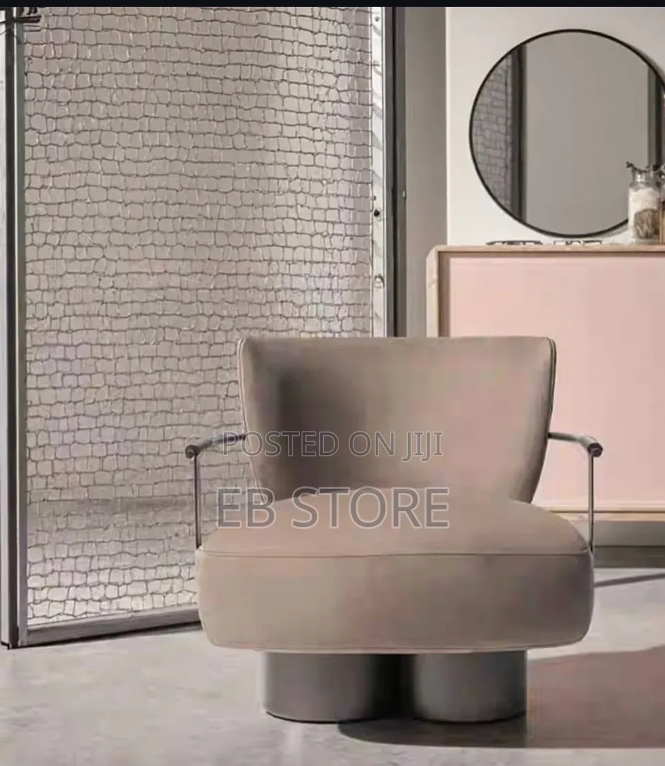 Sleek Designer Accent Chair – Modern Luxury Statement Piece