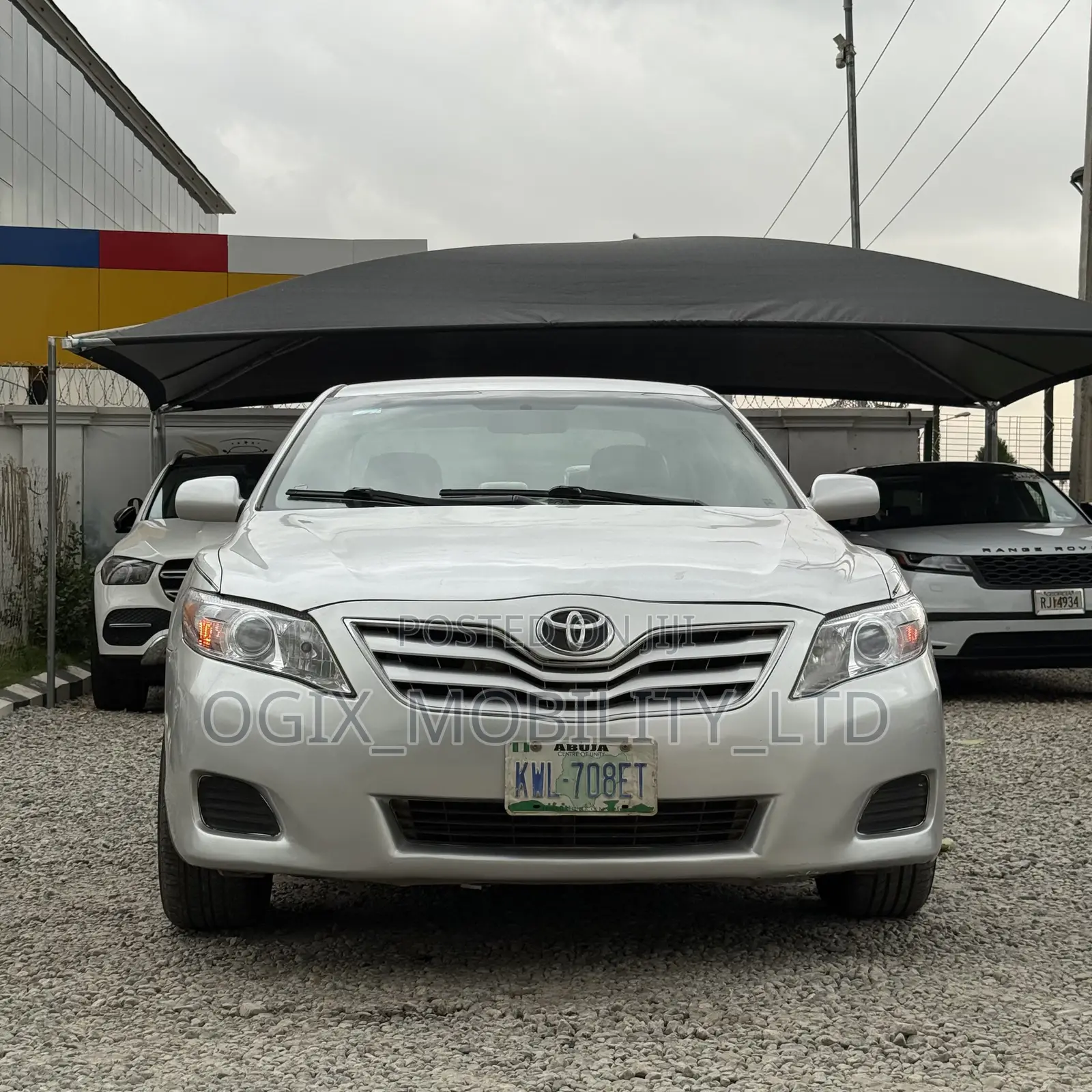 Toyota Camry LE 4dr Sedan (2.5L 4cyl 6AM) 2010 Silver