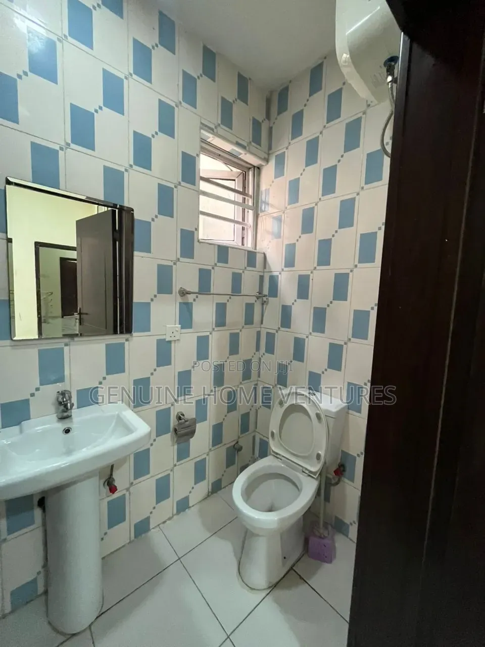 4bdrm Duplex in Orchid, Chevron for rent