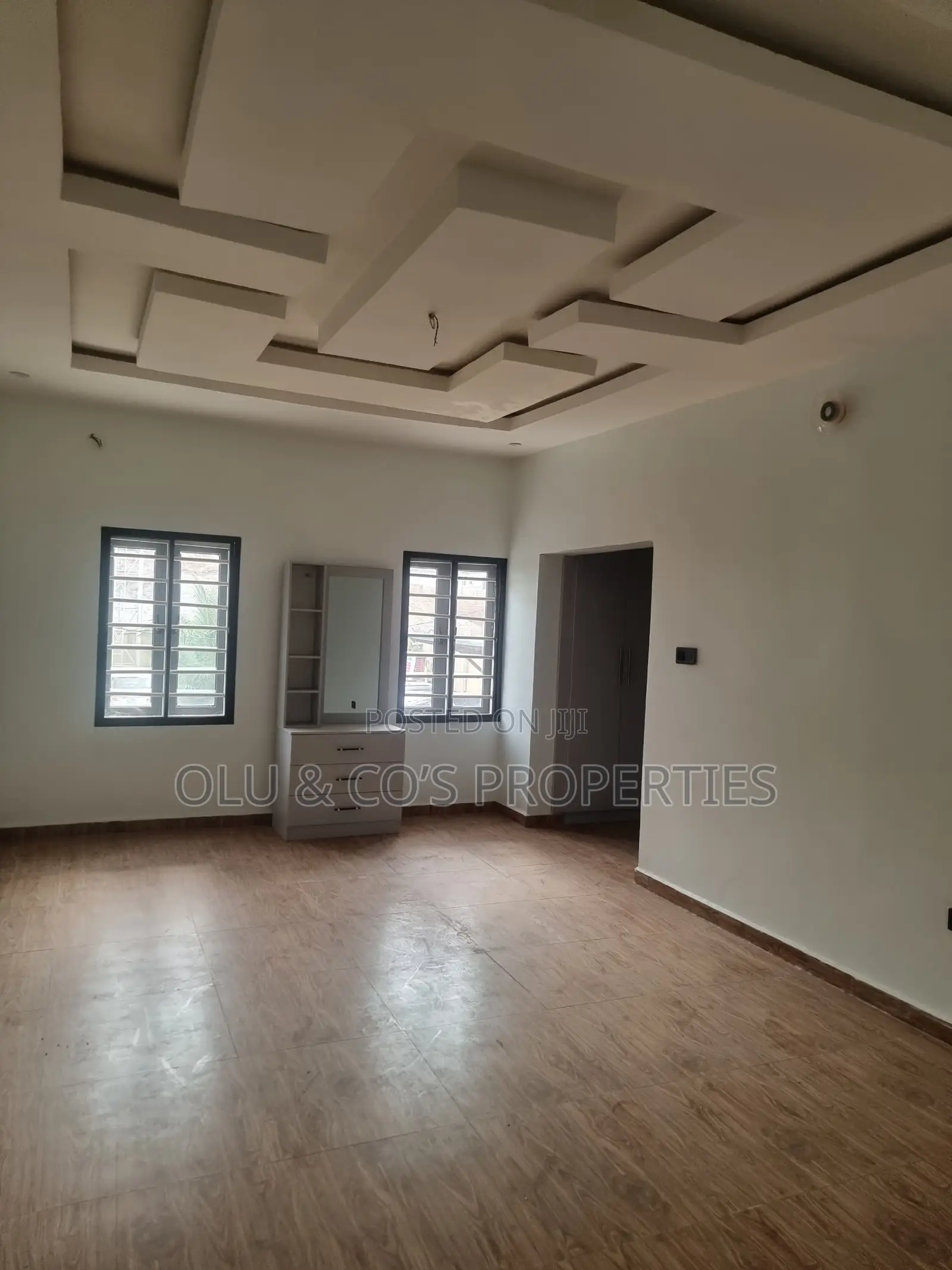 2bdrm Block of Flats in Mshel Phase 4, Lugbe District for rent