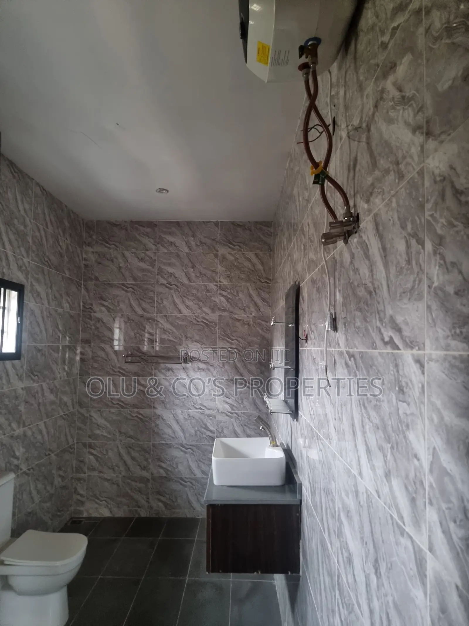 2bdrm Block of Flats in Mshel Phase 4, Lugbe District for rent