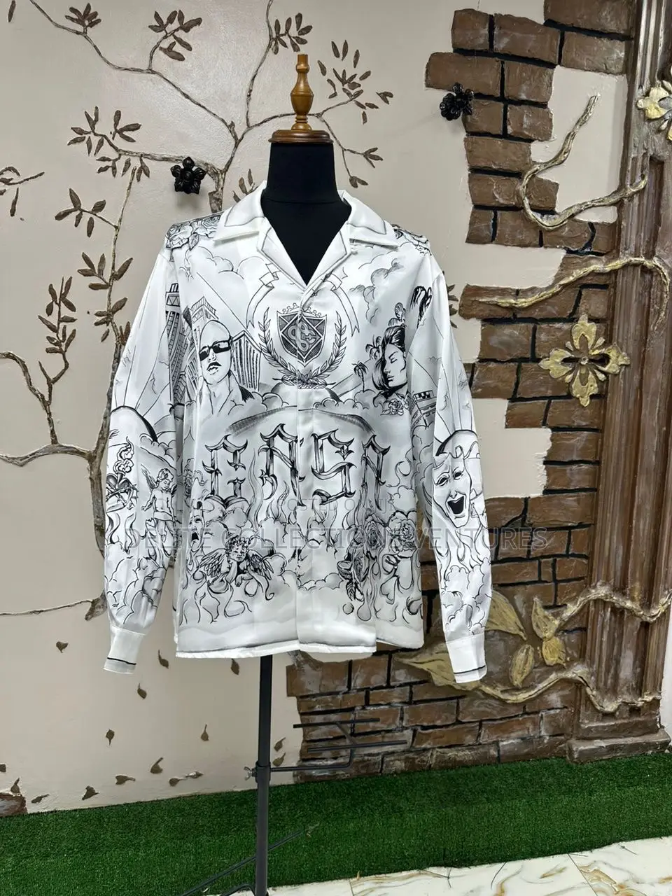 New and Restocked Silk Shirt Available on Sizes Xl 2xl 3xl