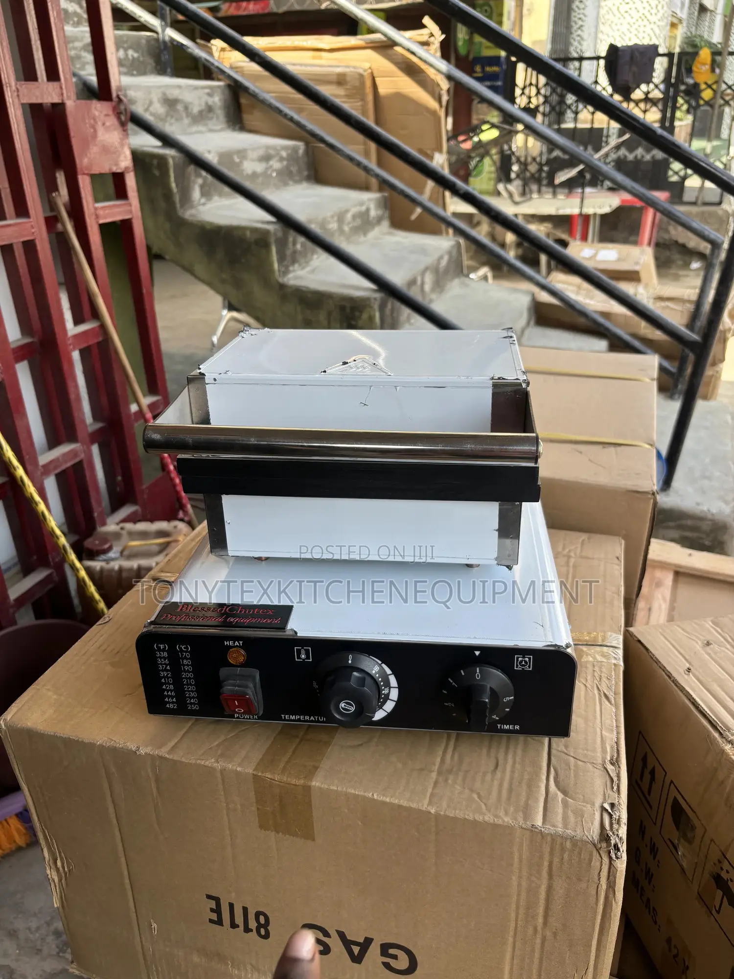6 Holes Commercial Donut Machine (Electric)