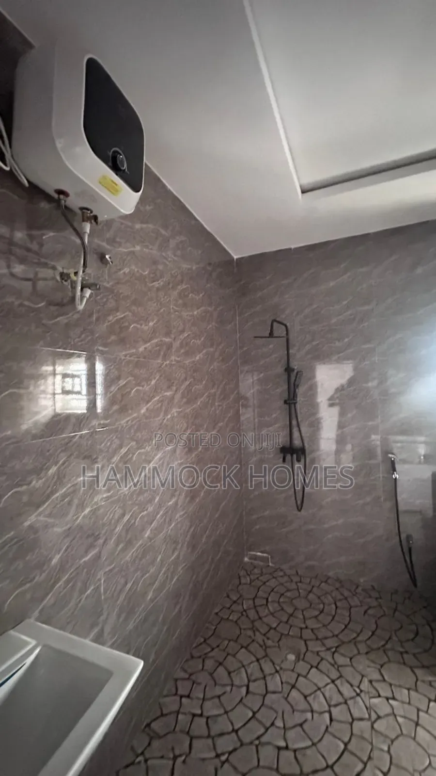 4bdrm Duplex in Admiral Estate Close, Akala Express for sale