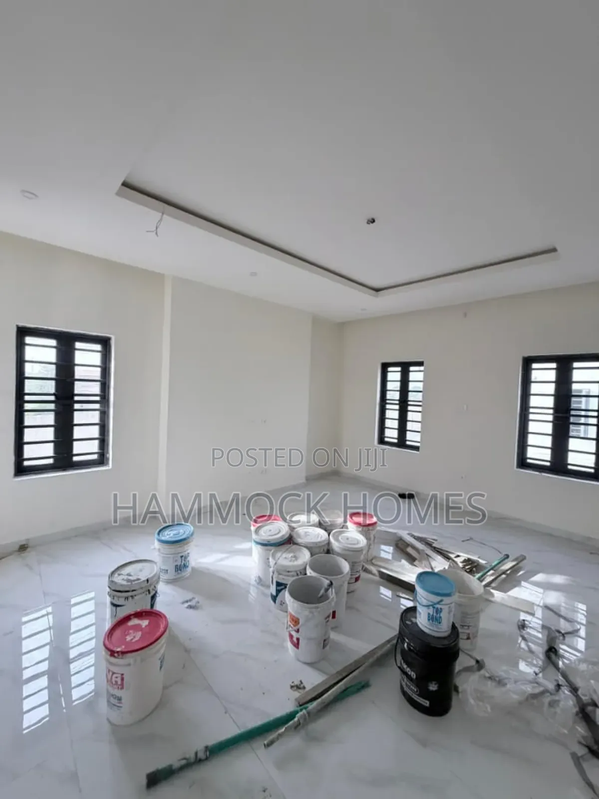 5bdrm Penthouse in Bera Estate, Akobo for sale