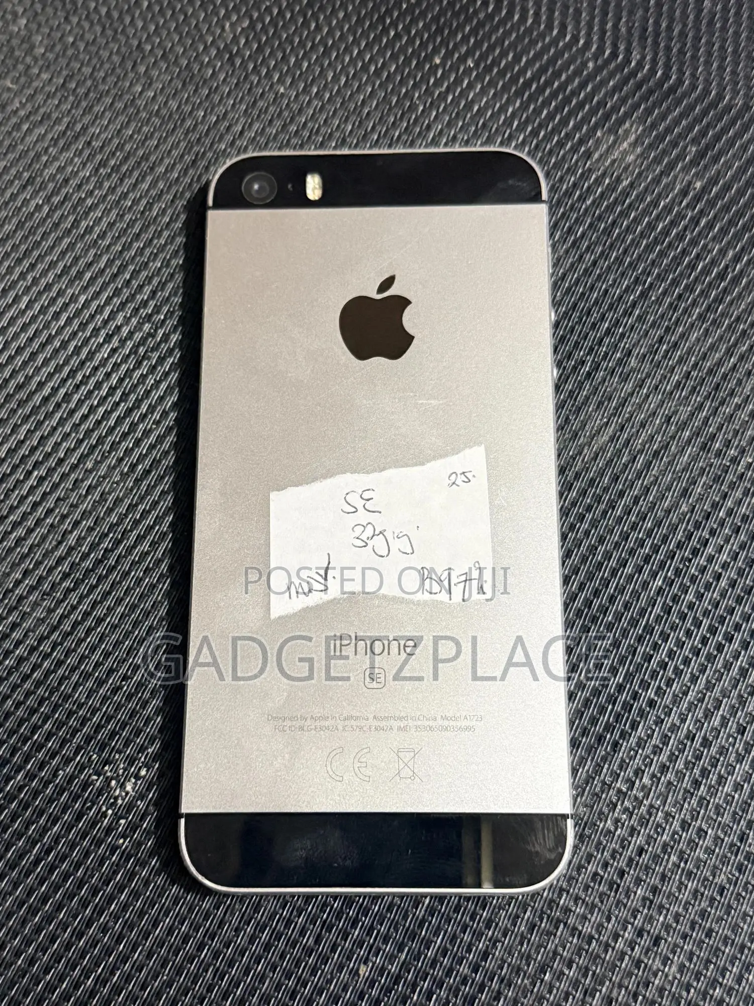 Apple iPhone SE 32 GB Silver