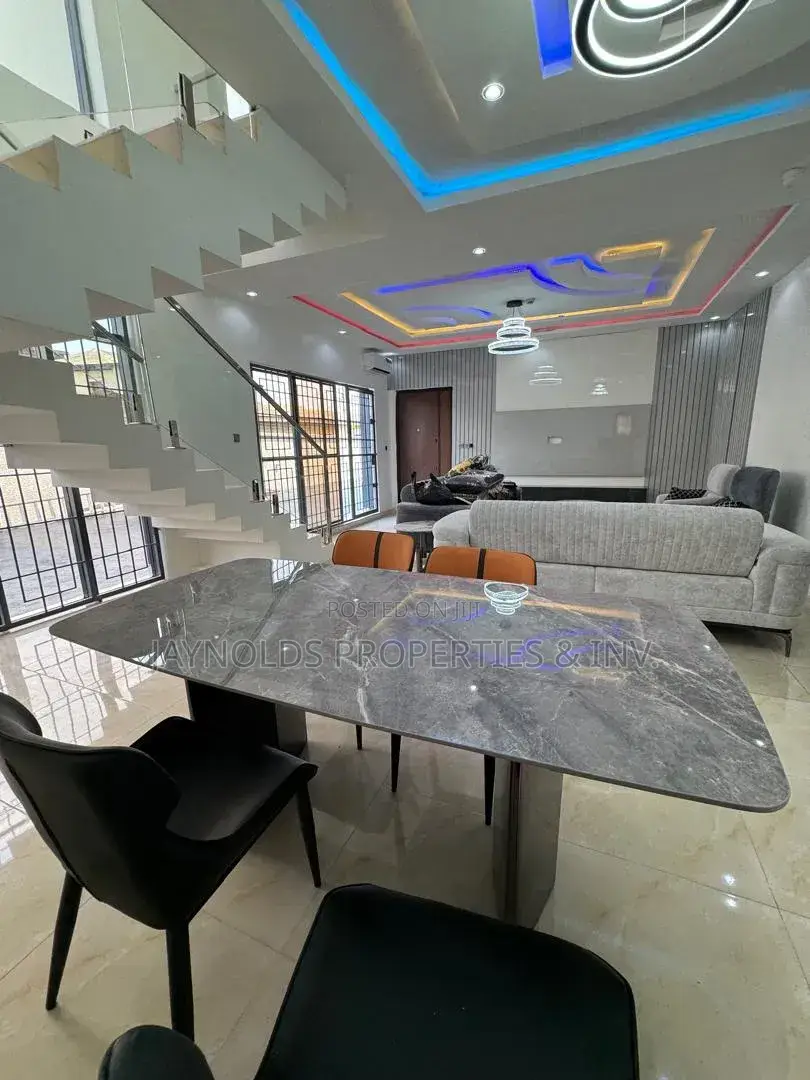 Furnished 5bdrm Duplex in Agric for sale