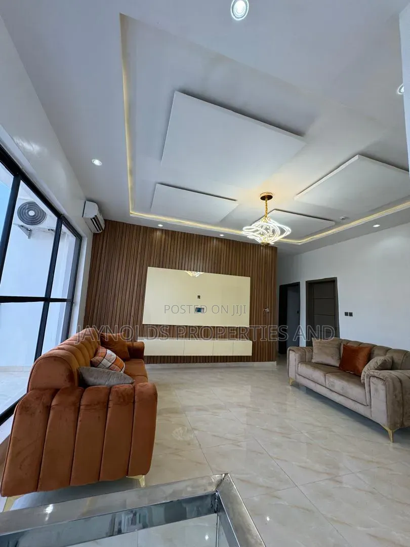 Furnished 5bdrm Duplex in Agric for sale