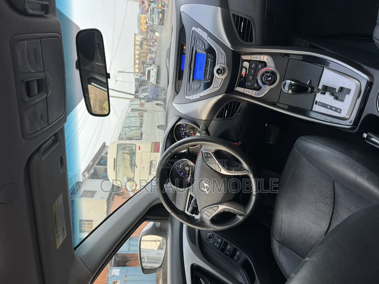 Hyundai Elantra GLS Sedan FWD (1.8L 4cyl 6M) 2013 Silver