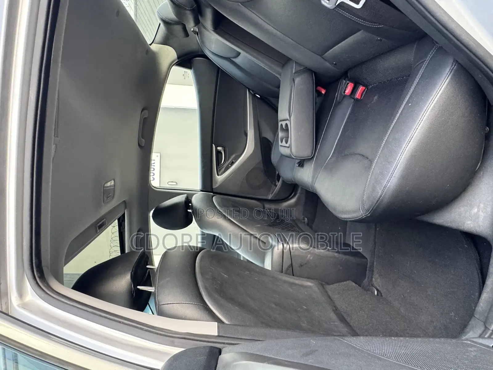 Hyundai Elantra GLS Sedan FWD (1.8L 4cyl 6M) 2013 Silver