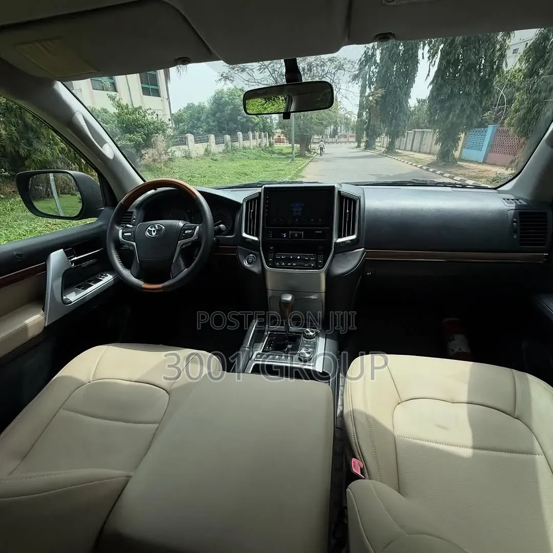 Toyota Land Cruiser 2020 Black