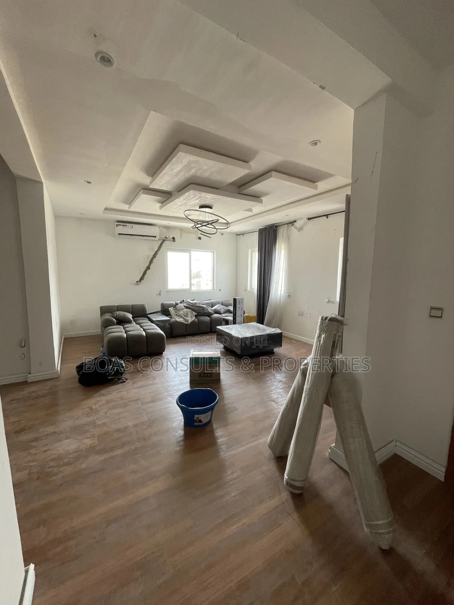 3bdrm Apartment in Lekki Phase 1 for rent