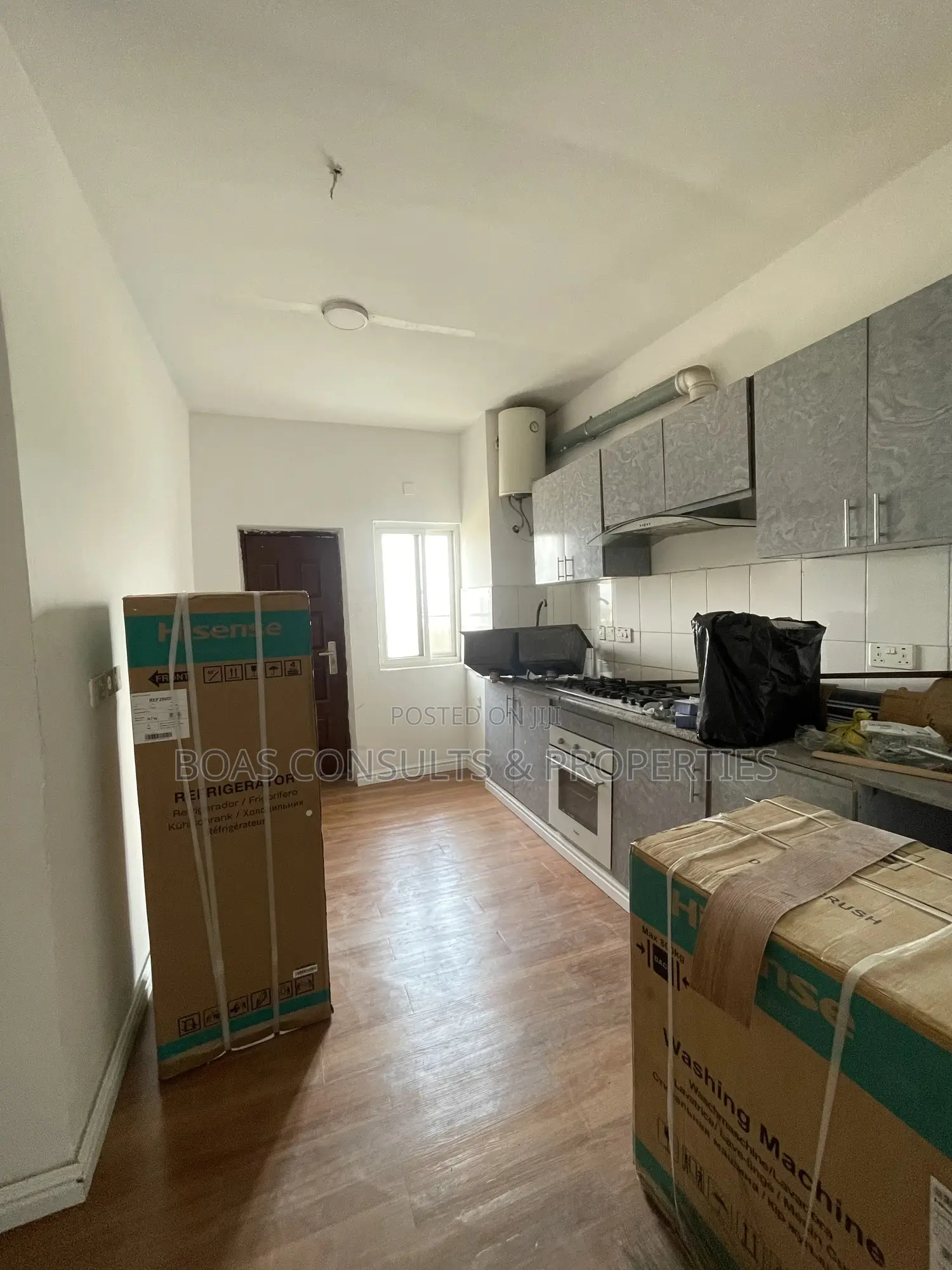 3bdrm Apartment in Lekki Phase 1 for rent