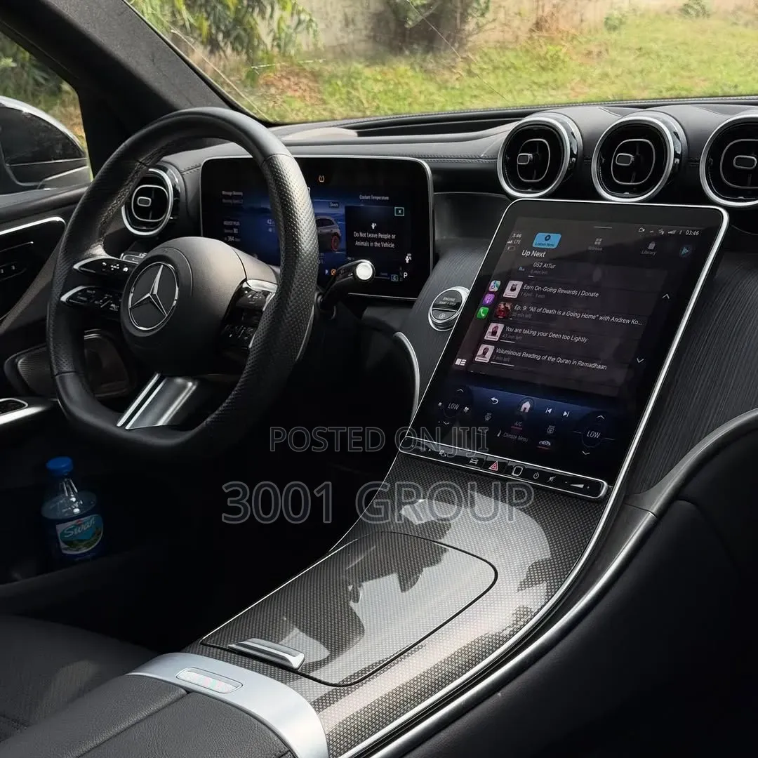 Mercedes-Benz GLC-Class GLC 300 2024 Silver
