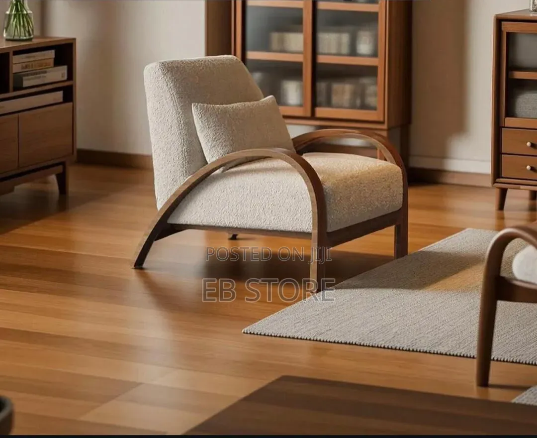 Handcrafted Accent Chair – Premium Artisan Design