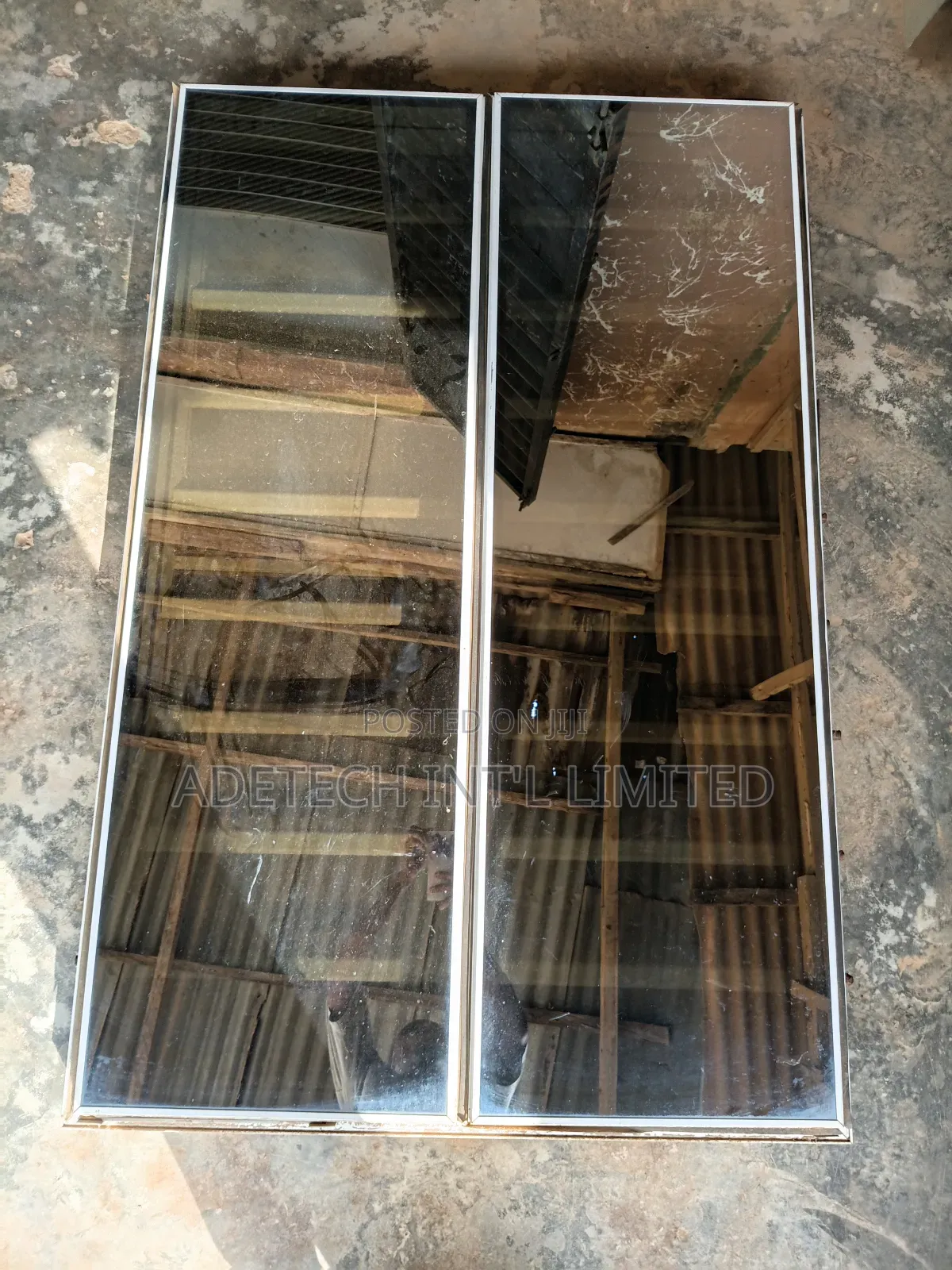 Weather Resistant Aluminium Frameless Window With Net And Burglary