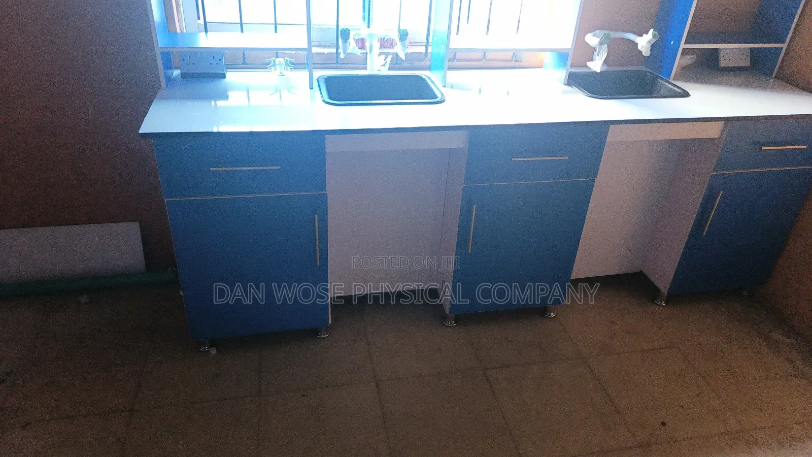 Laboratory Wall Table