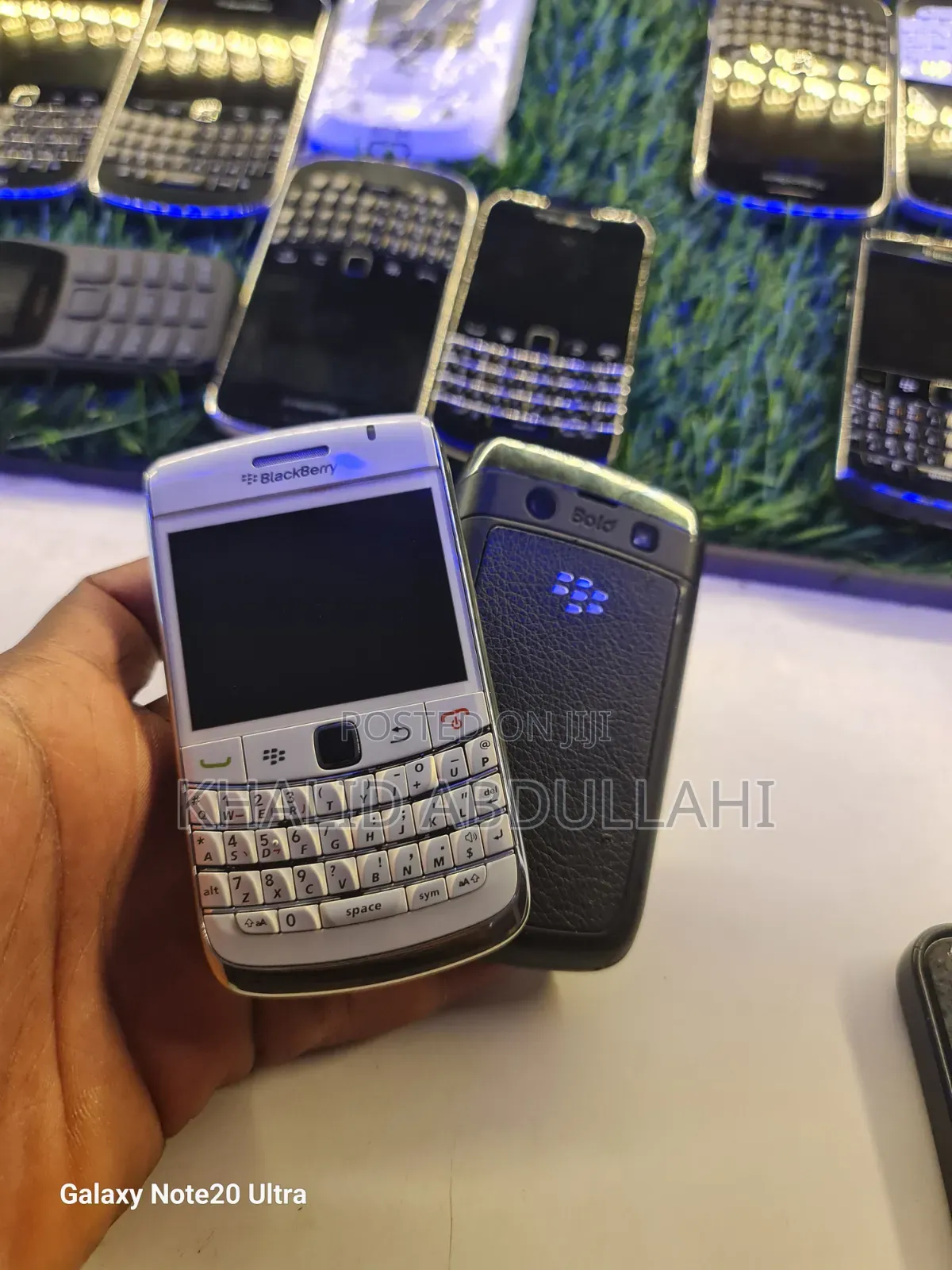 BlackBerry Bold 9700 White