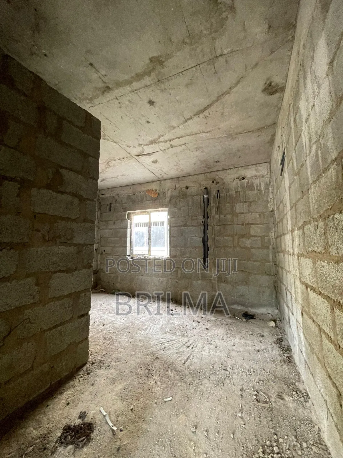 4bdrm Duplex in Life Camp for sale