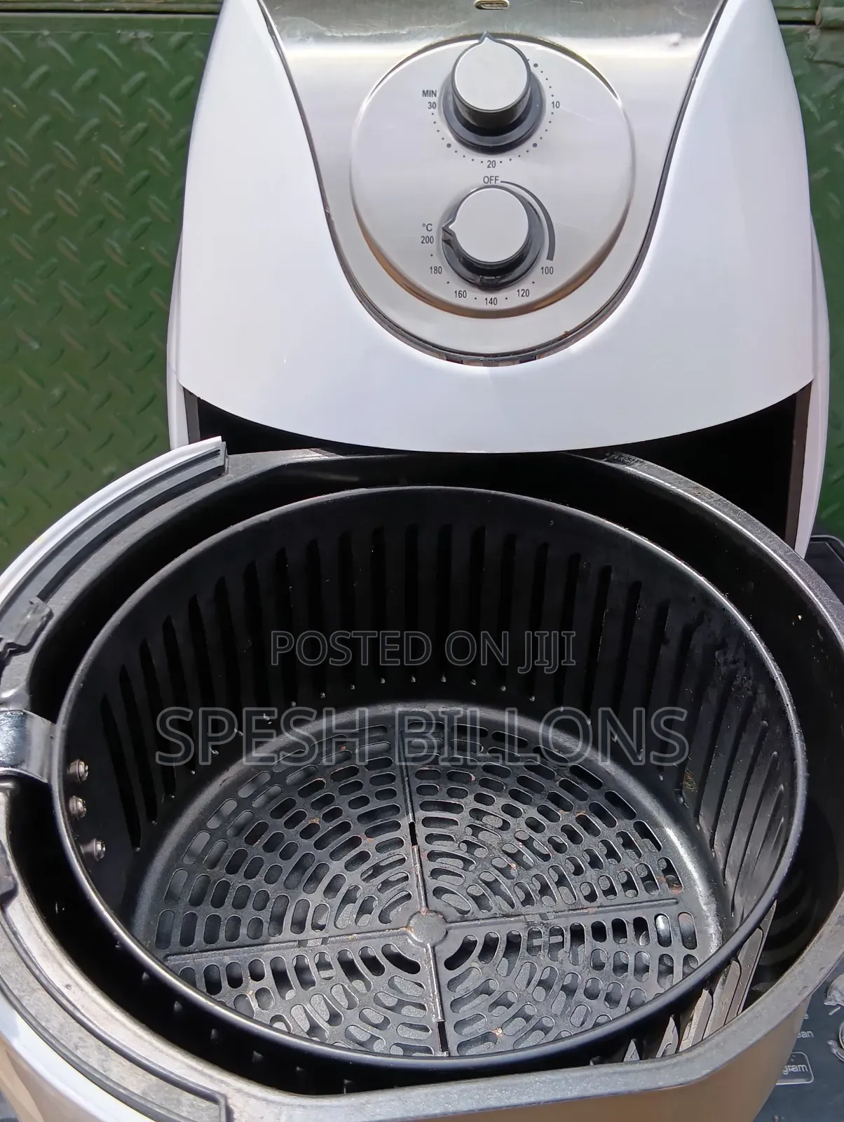 17l Digital Airfyer, Grills, Roast, Fries. Commercial or Home Purposes