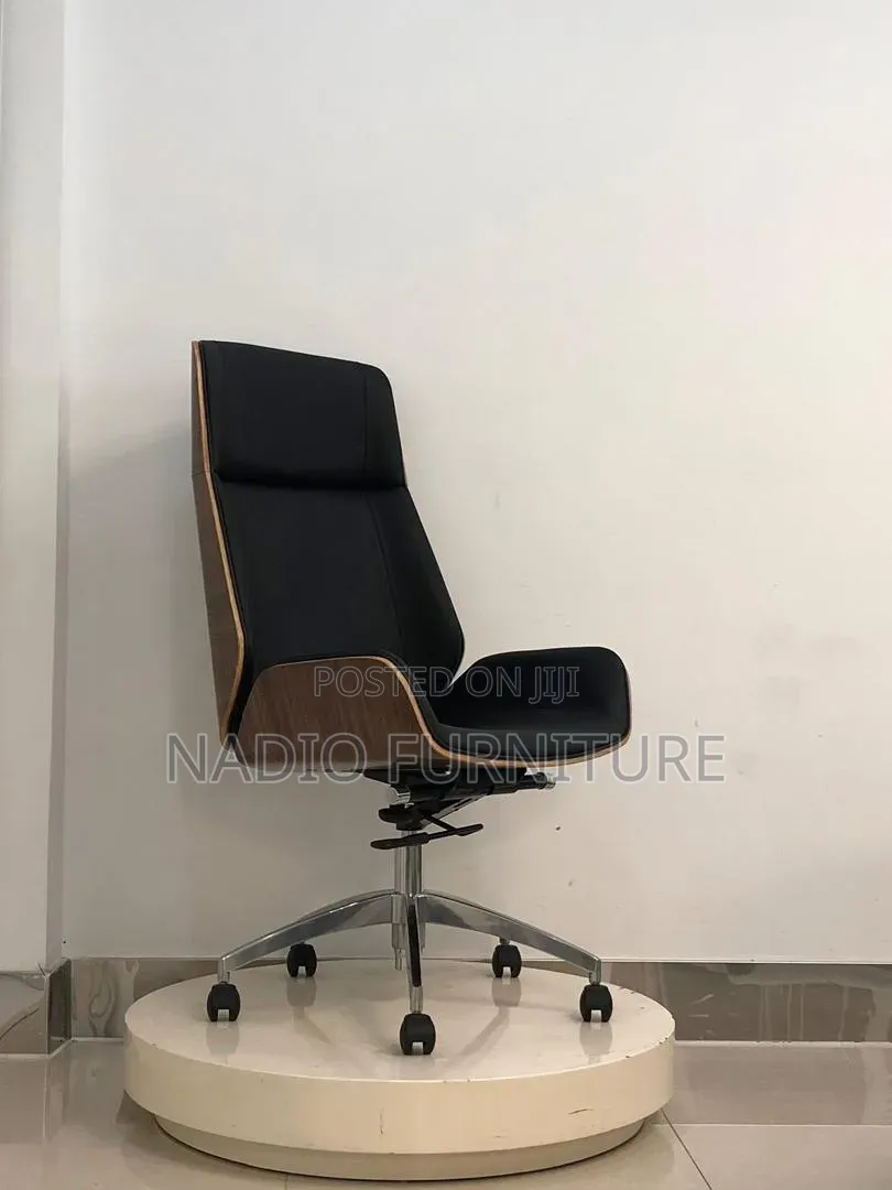 Swivel Office Chair