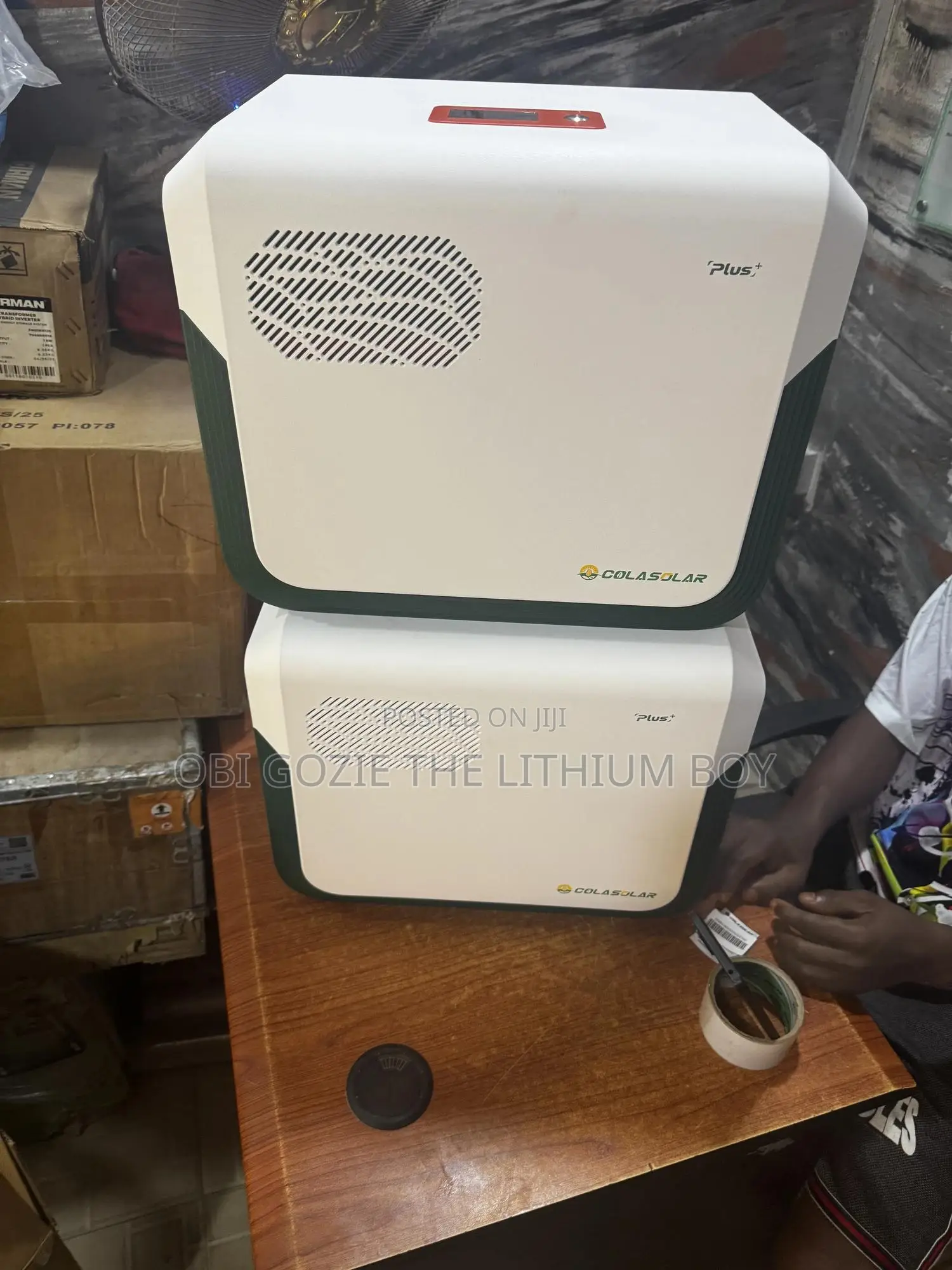 3.6kwh + 2200w Cola Solar Lithium Battery Solar Gen Power Station