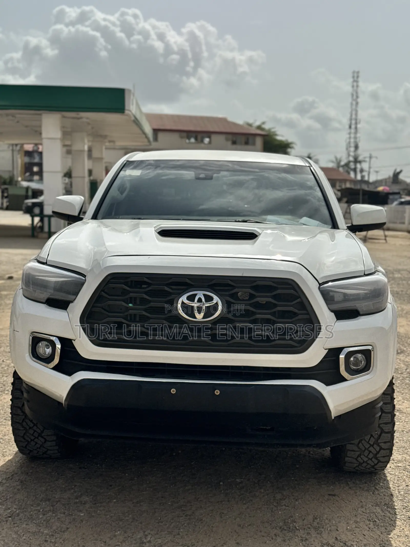Toyota Tacoma SR 2021 White