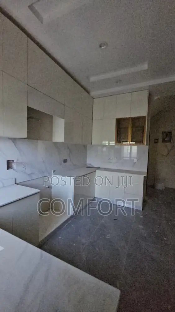 4bdrm Townhouse/Terrace in 4 Bedroom Triplex +, Guzape District