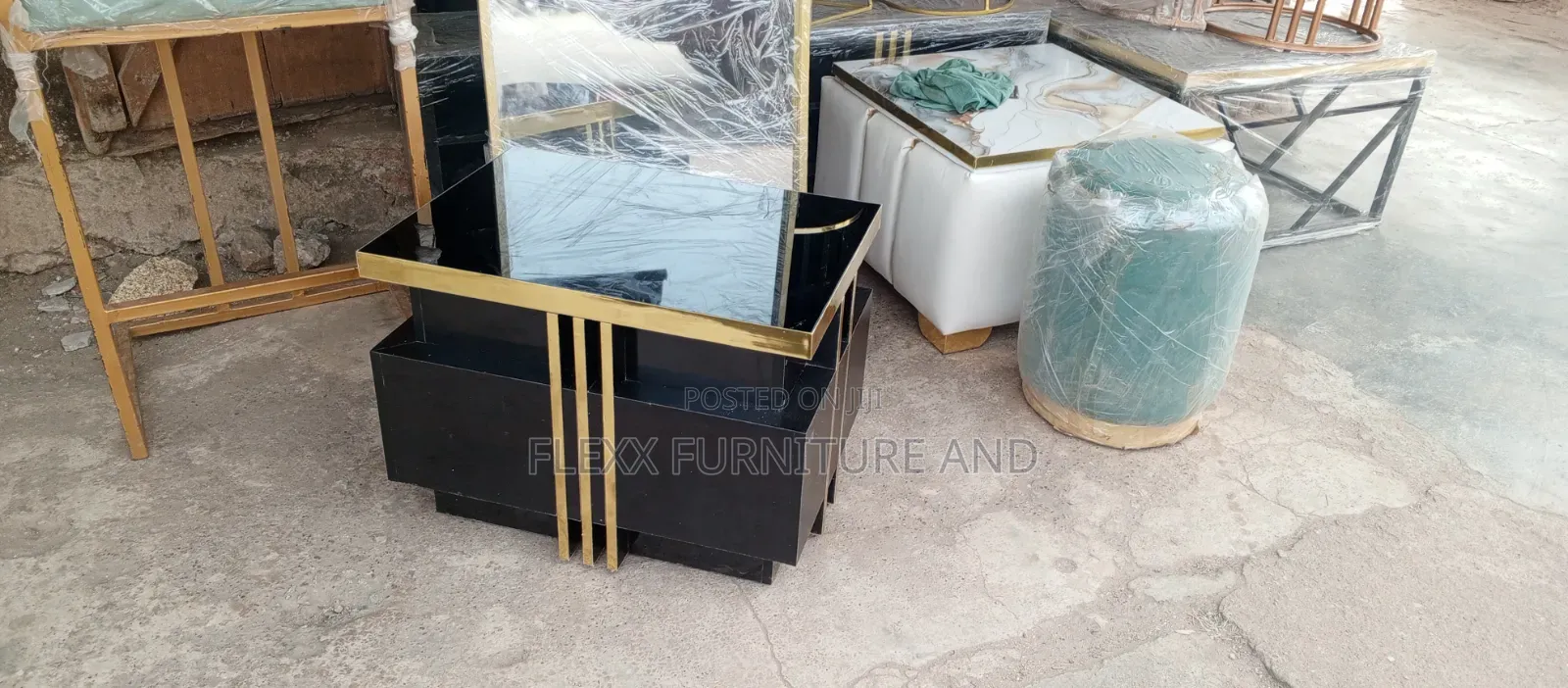 Luxury Center Table